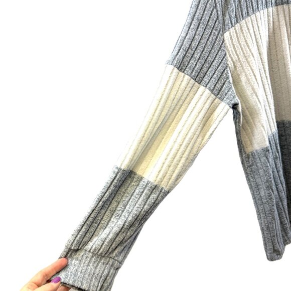 Light Blue & White Zip Up Sweater- Women's Plus Size XXL - Picture 2 of 6